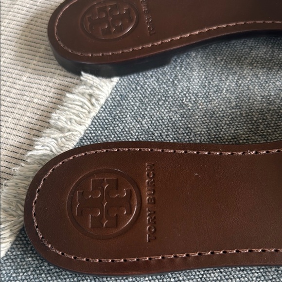 Tory Burch Brown and Gold Animal Print Leather Sandals Slides - Picture 2 of 8